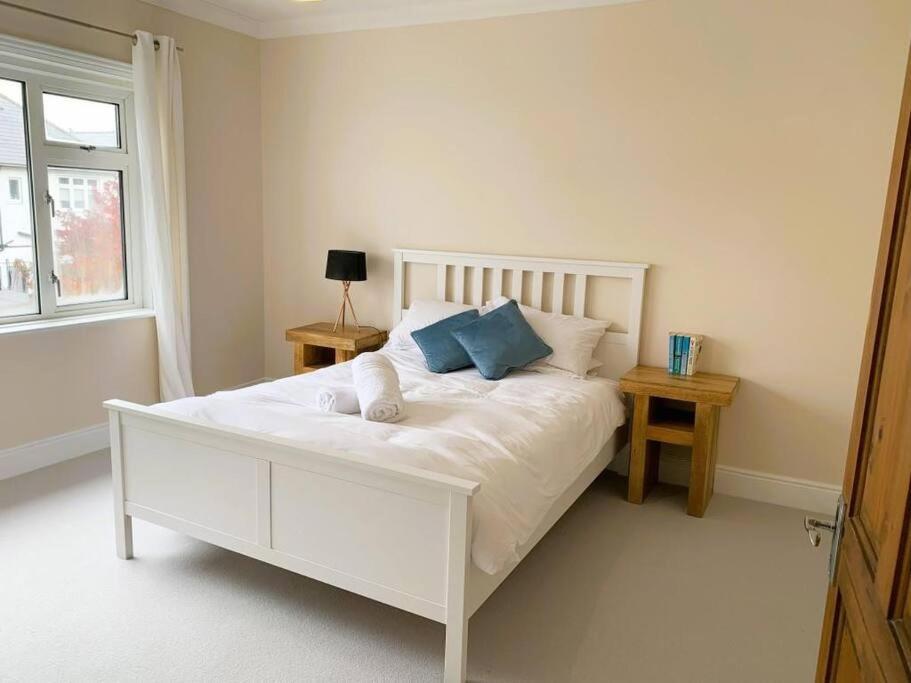 Bournecoast - 2 Bedroom Stylish - Fm9560 * Борнмут